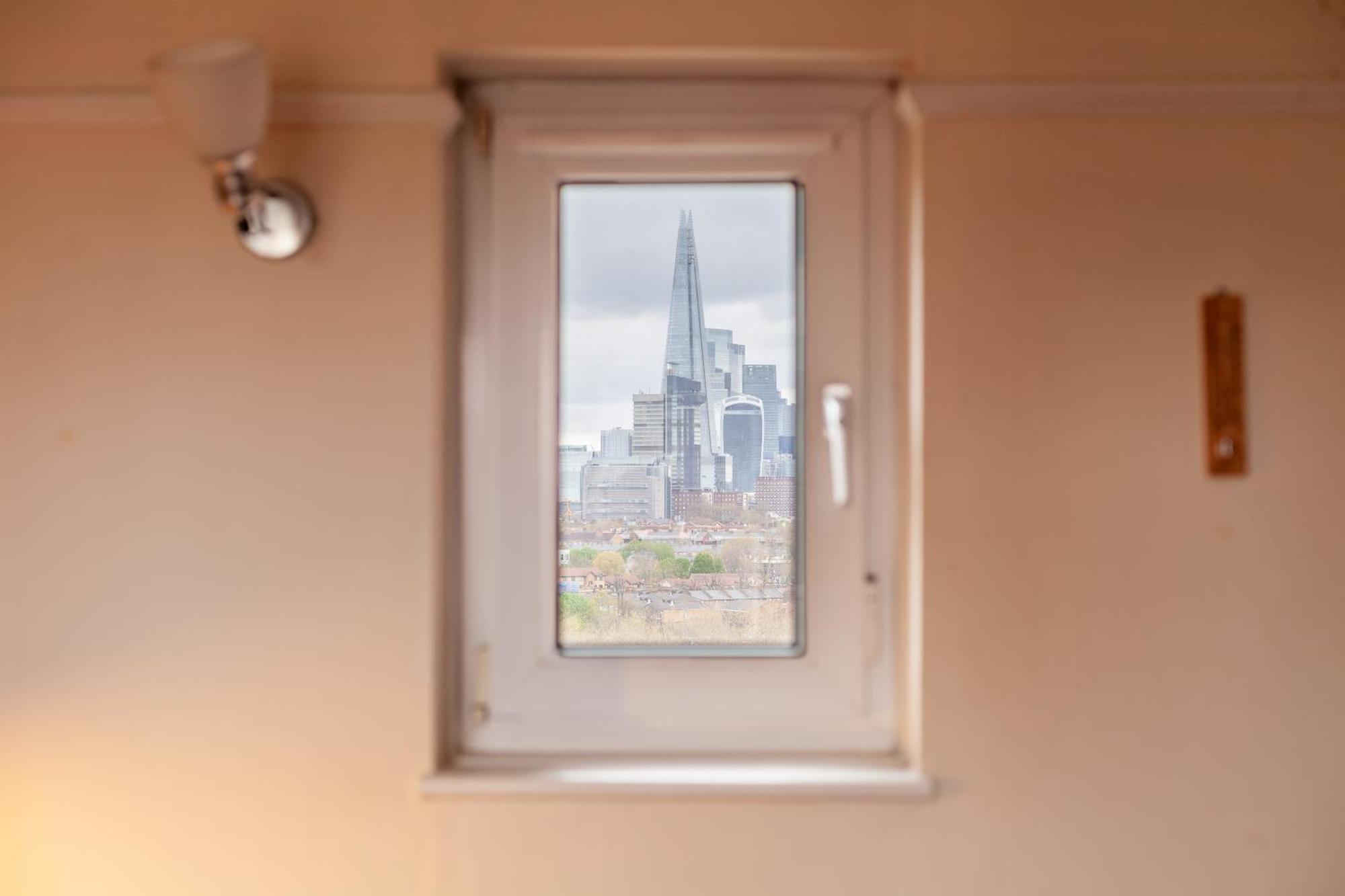 Elegant 1Br Flat With Balcony & City View, Walworth Лондон Екстер'єр фото